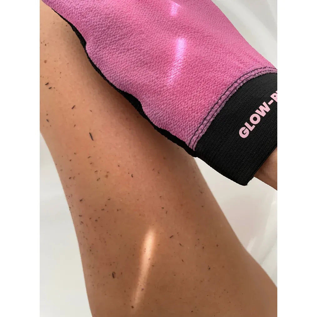 The Fox Tan Exfoliating Wonder Mitt
